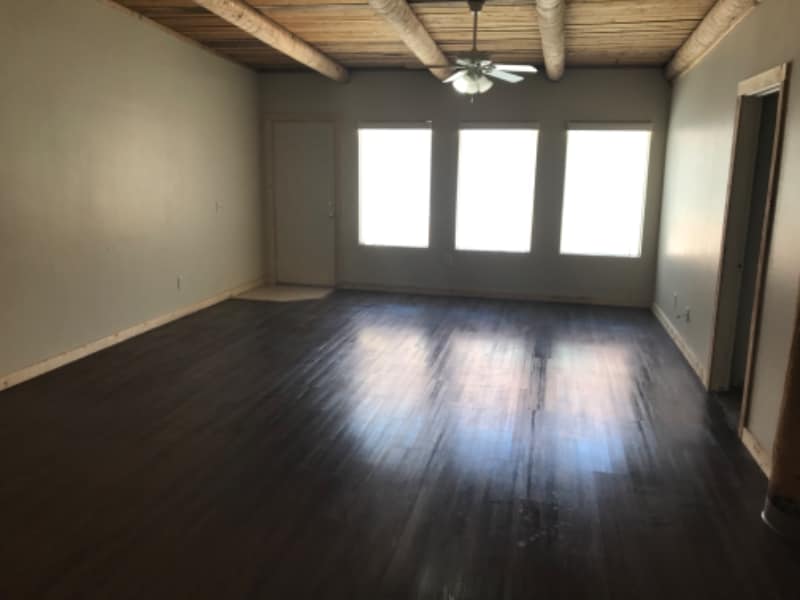 Building Photo - 2020 E Ambush St