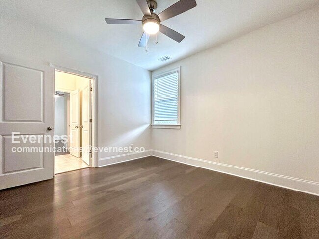 Building Photo - 2517 Canopy Ct