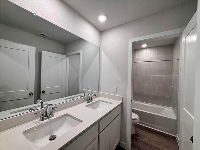 Building Photo - 32506 Timber Point Dr