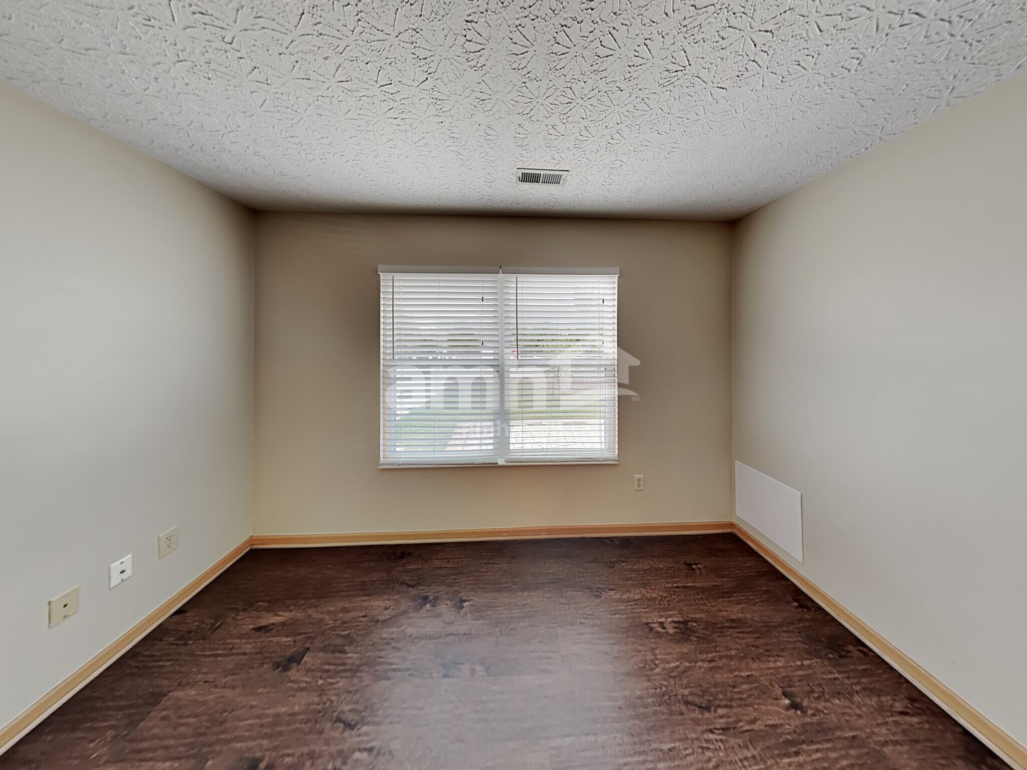 Building Photo - 5213 Echelon Dr