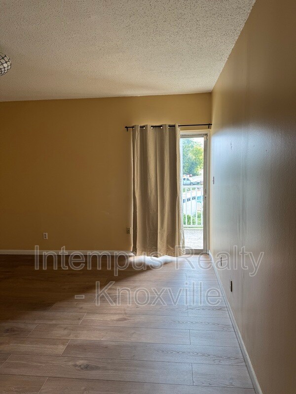 Building Photo - 5709 Lyons View Pike