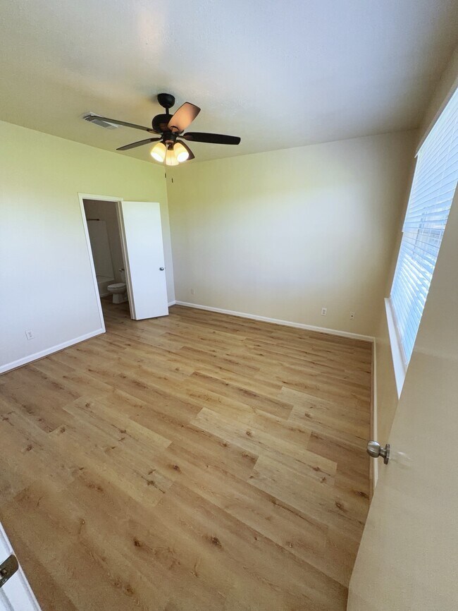 Building Photo - 6656 Sharpstown Green Cir