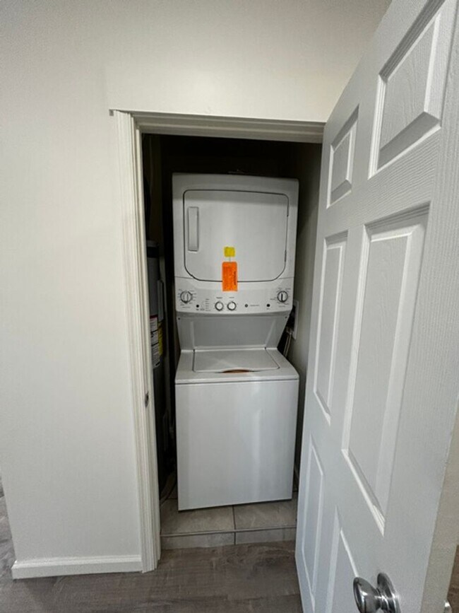 Building Photo - 3 Bedroom 1.5 Bath Pottsville home