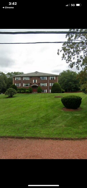 Building Photo - 118 Parker St