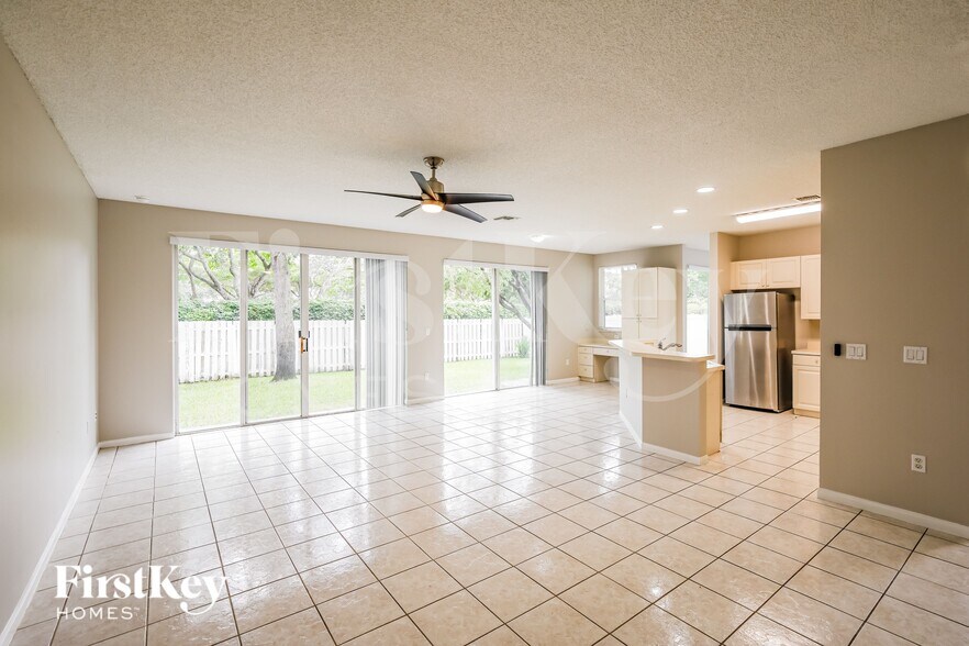 Building Photo - 1436 NW 159th Ln