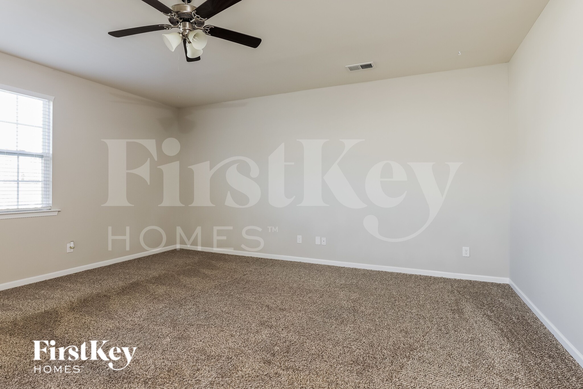 Building Photo - 109 Longleaf Dr