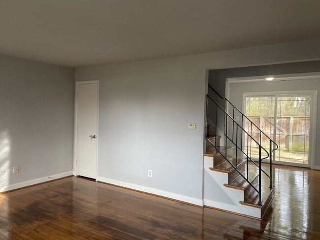 Building Photo - 3109 N Parham Rd