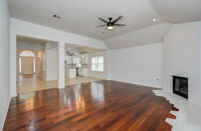 Building Photo - 15011 Redding Crest Ln