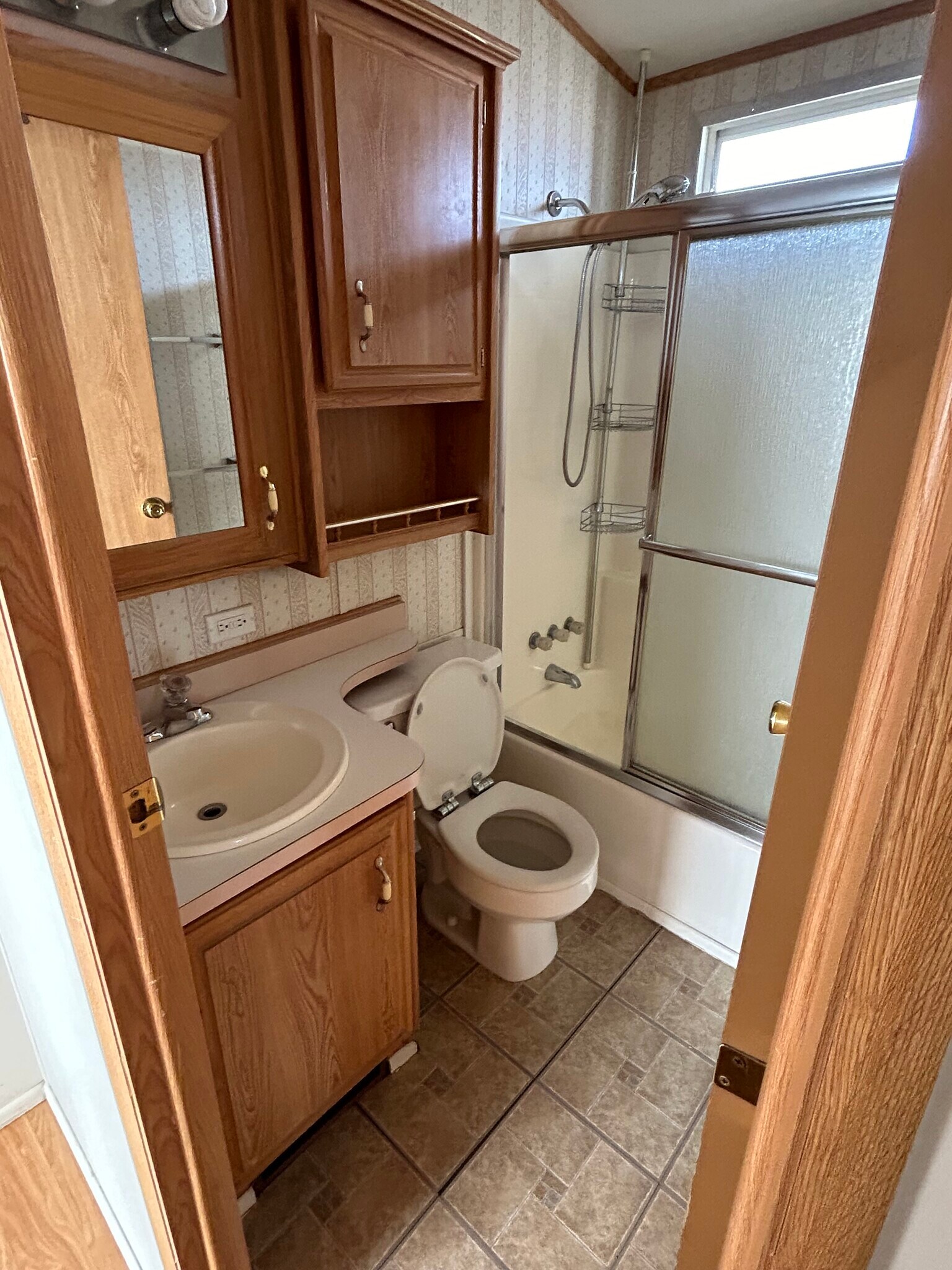 Building Photo - 216 E Ocotillo Dr