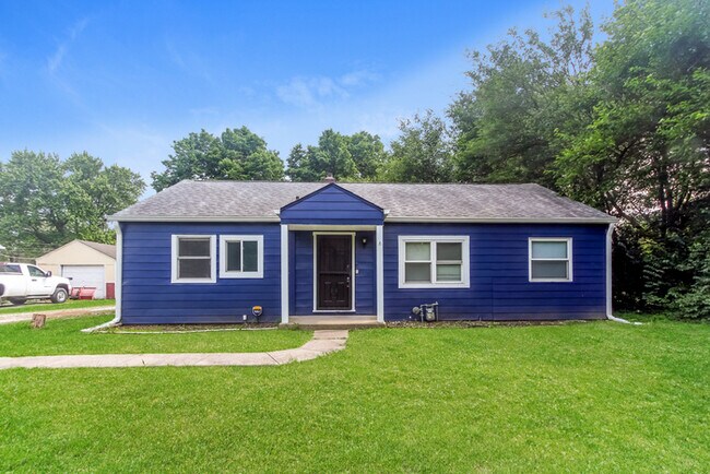 Primary Photo - Fantastic 3bd/2ba home! Coming soon!
