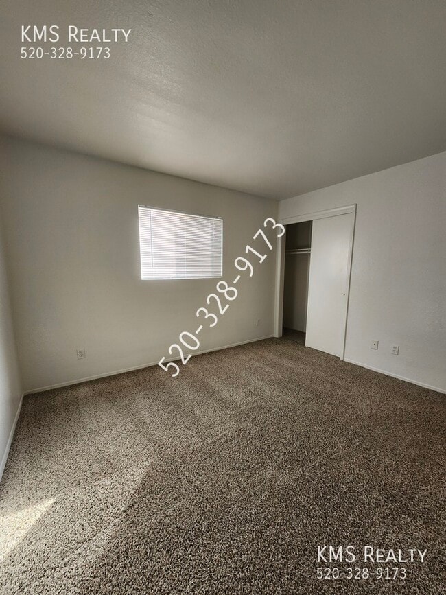 Building Photo - 56 N Camino Imagen