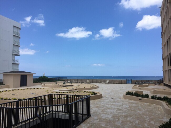 Building Photo - 3610 S Ocean Blvd