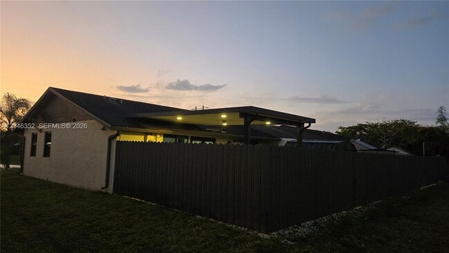 Building Photo - 4737 SW 135th Pl