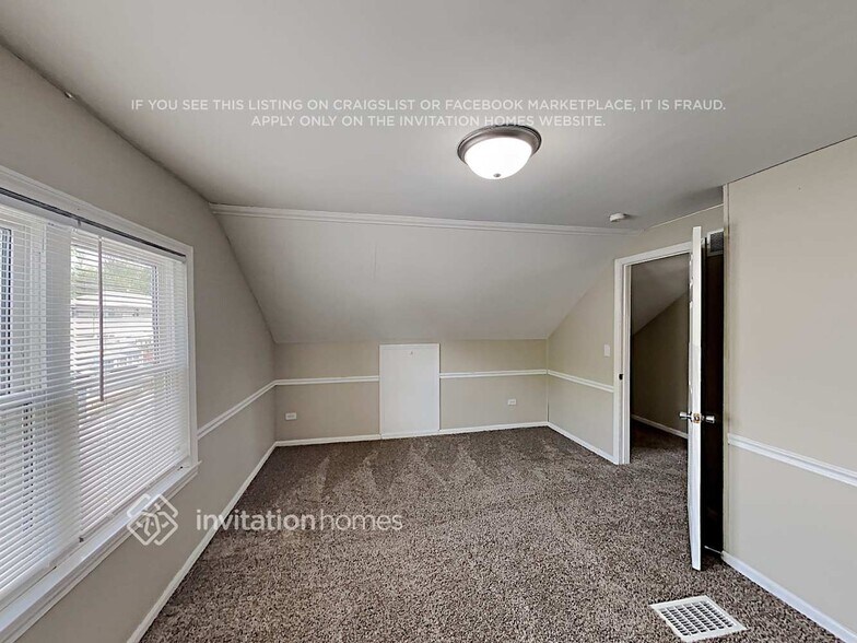 Building Photo - 9243 S 49th Ct