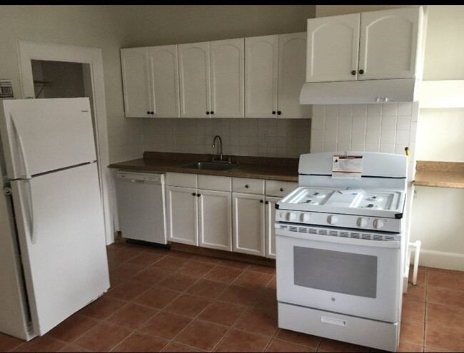 Primary Photo - 49 Copeland St