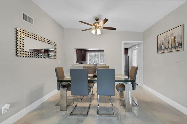 Building Photo - 5838 Sage Dr