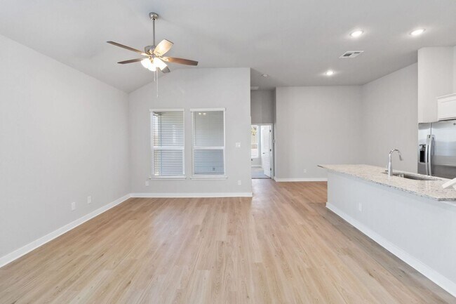 Building Photo - WELCOME TO THE NEW AMANDA PARK IN MEDINA C...