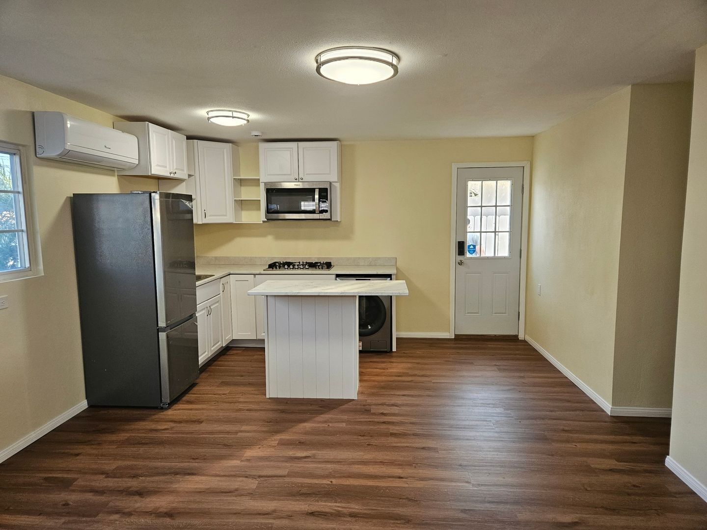 Building Photo - 837 Via Juanita