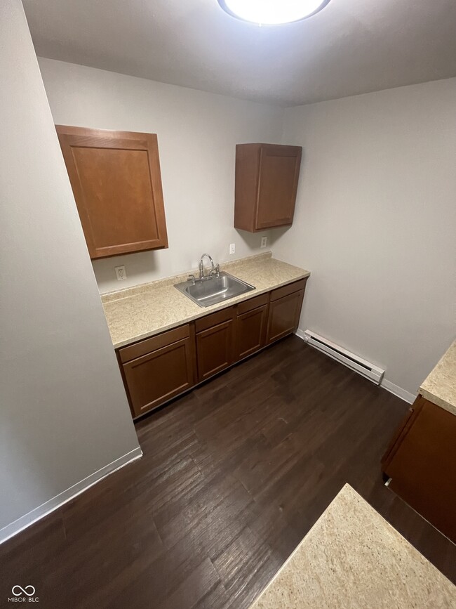 Building Photo - 2045 N Dearborn St