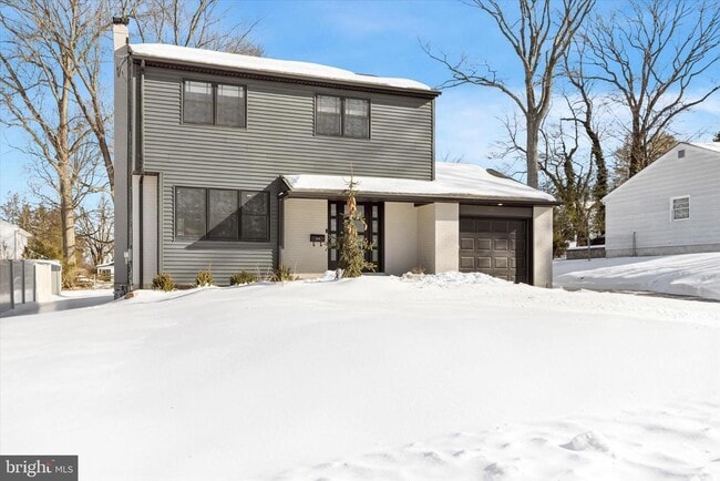 Building Photo - 17 McLaughlin Dr