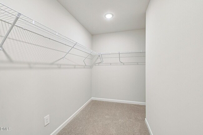 Building Photo - 928 Grand Mesa Dr