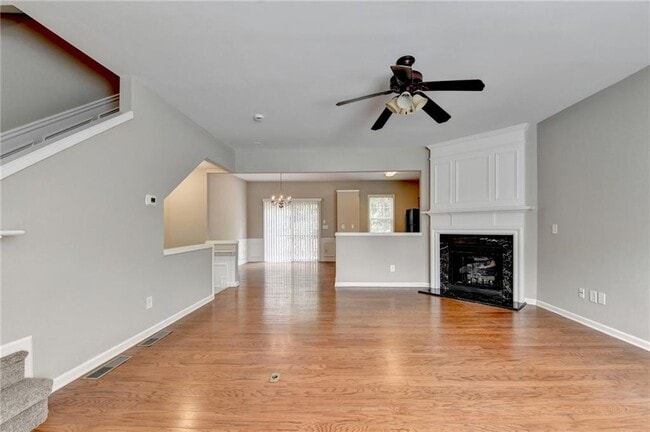 Building Photo - 4021 Edgecomb Dr