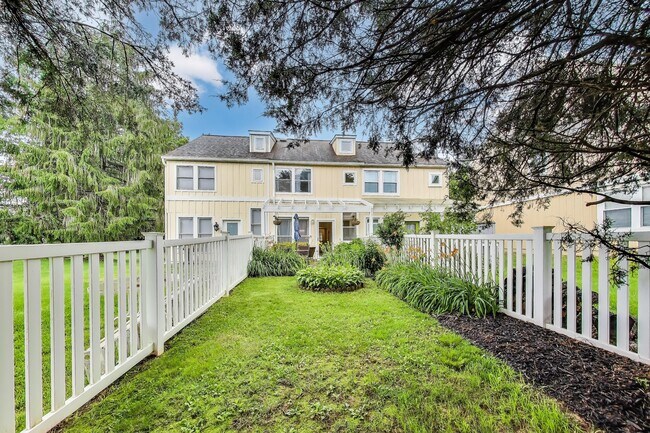 Building Photo - 11914 Filly Ln
