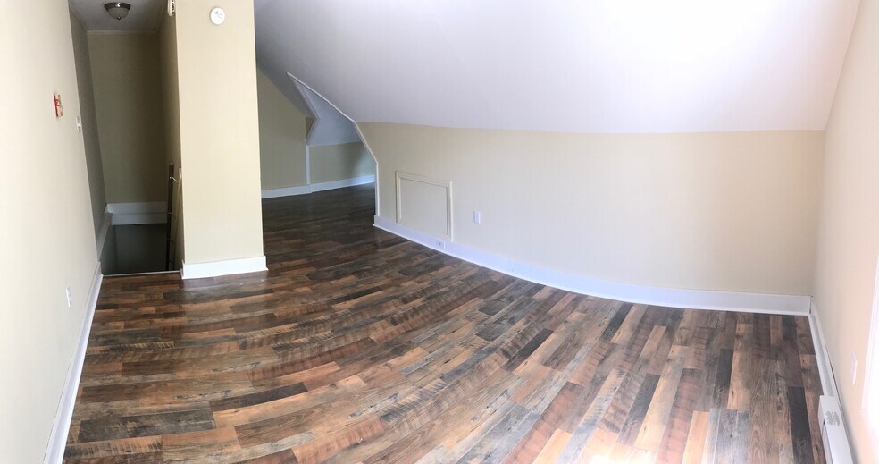 Building Photo - 41 Montgomery Ave