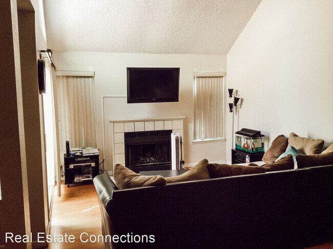 Building Photo - 3 br, 2 bath House - 5314 Borneo Circle