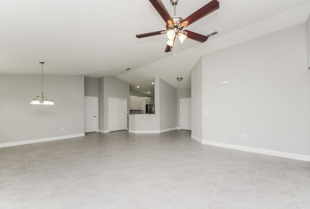 Building Photo - 828 Valnera Ct