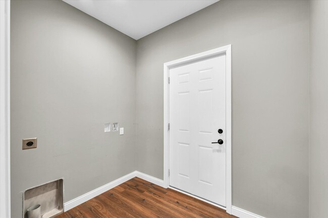 Building Photo - 3408 S Myra Ridge Dr