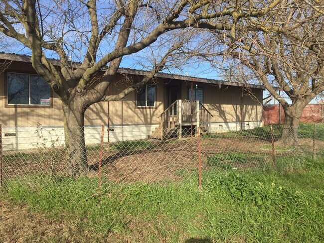 Building Photo - 1616 Cornelius Ave