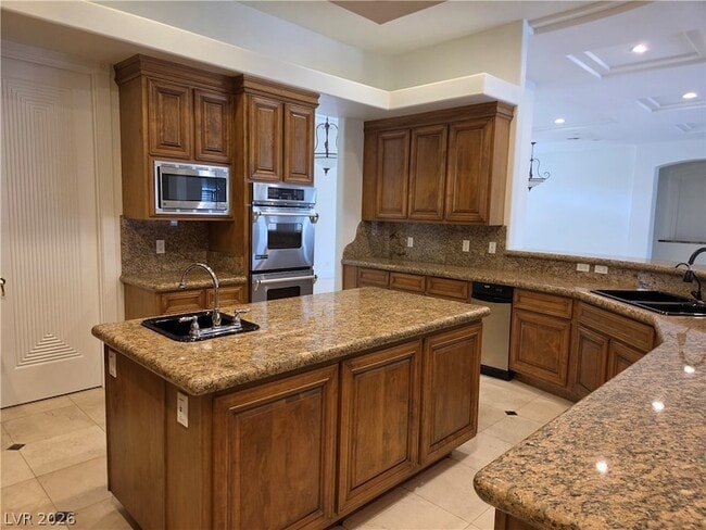 Building Photo - 2100 Bogart Ct