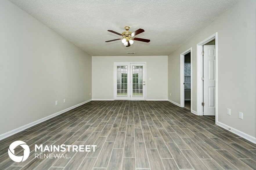 Building Photo - 1038 Hampton Rd