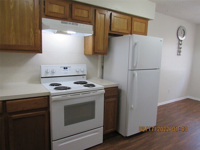 Building Photo - 15543 Weldon Dr