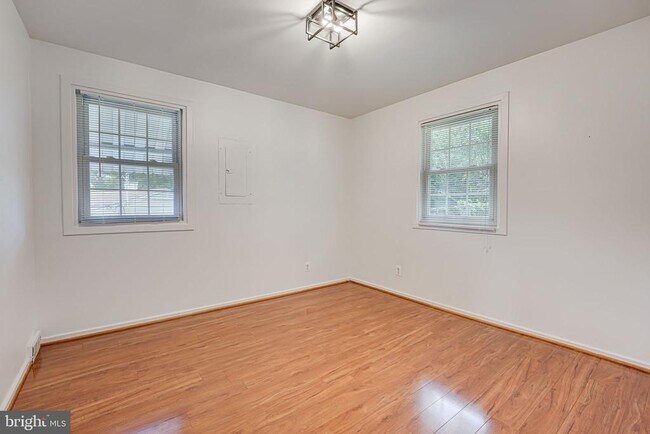 Building Photo - 5924 Cauba Ct