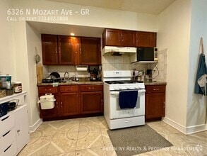 Building Photo - 6326 N Mozart St
