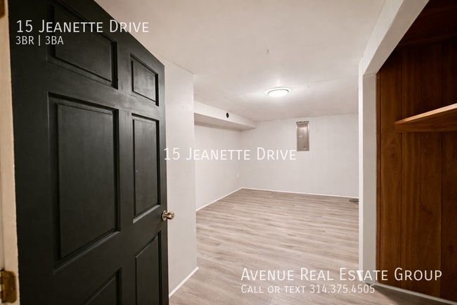 Building Photo - 15 Jeanette Dr