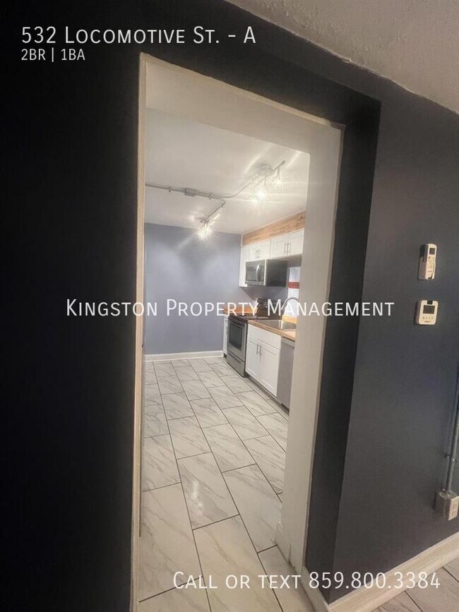 Building Photo - 532 Locomotive St