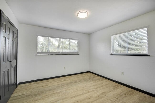 Building Photo - 2708 County Rd 686