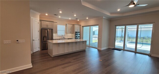 Building Photo - 11909 Molto Dr