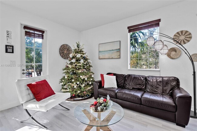 Building Photo - 14749 SW 9th St