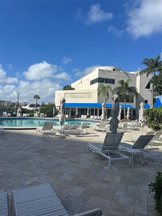 Building Photo - 19707 Turnberry Way