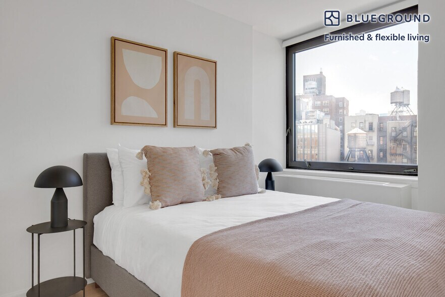 Building Photo - 1 Union Square South