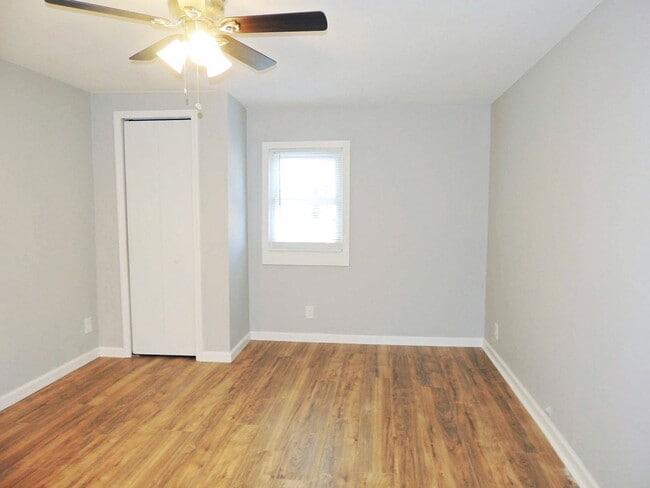 Building Photo - 4 Bed - 2 Full Bath Bungalow for Rent in Willowick!
