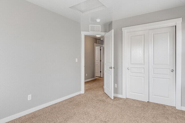 Building Photo - Modern 4-Bedroom Home in Meridian – Spacious Layout + Great Location