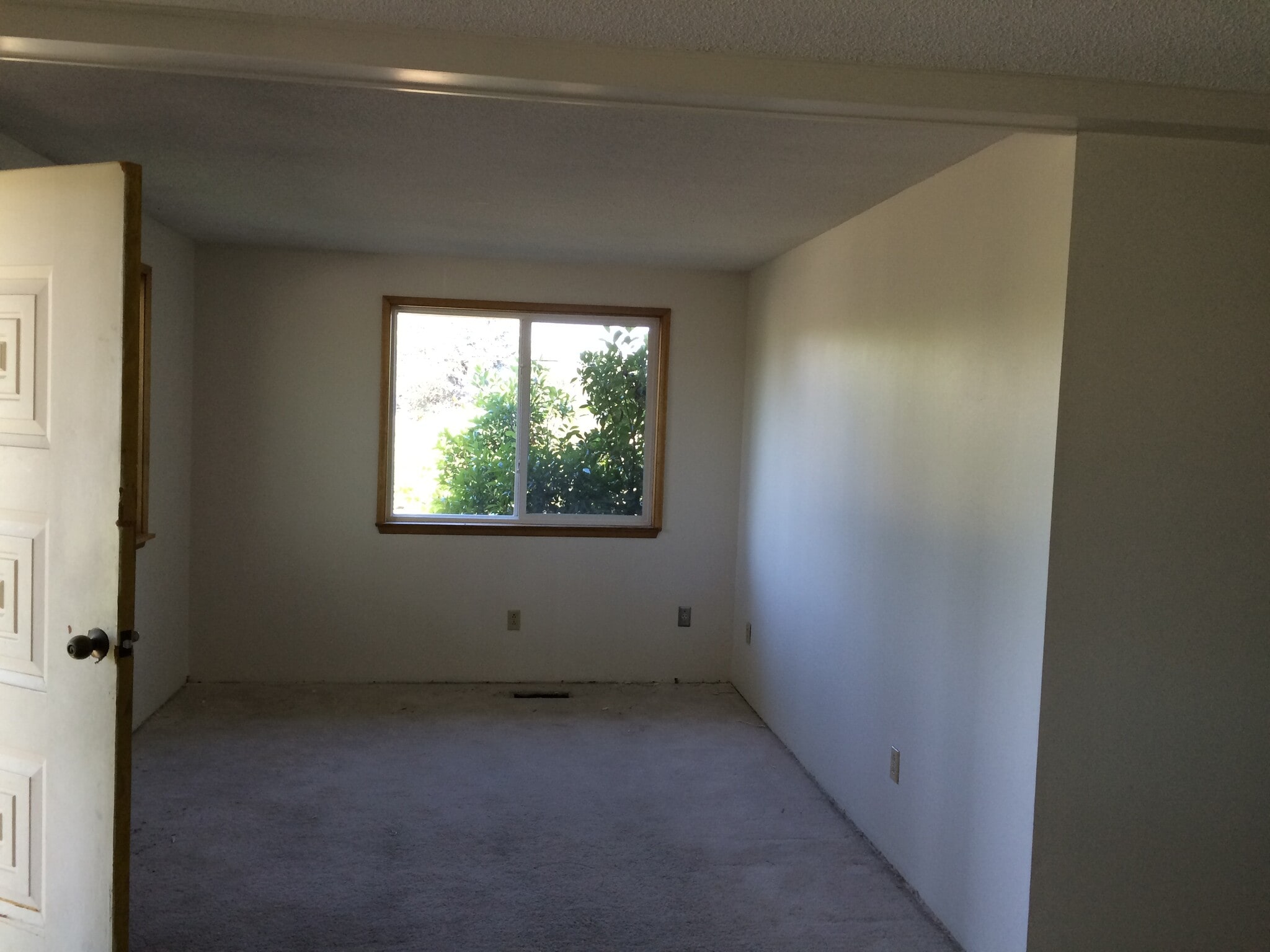 Building Photo - 111 N 67th Ave