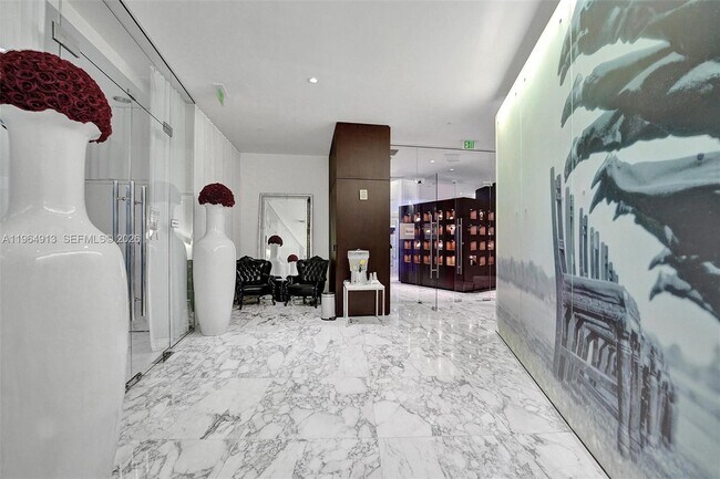 Building Photo - 465 Brickell Ave