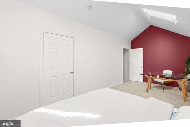 Building Photo - 6515 River Tweed Ln