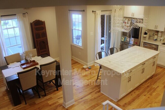 Building Photo - 201 Castleton Terrace